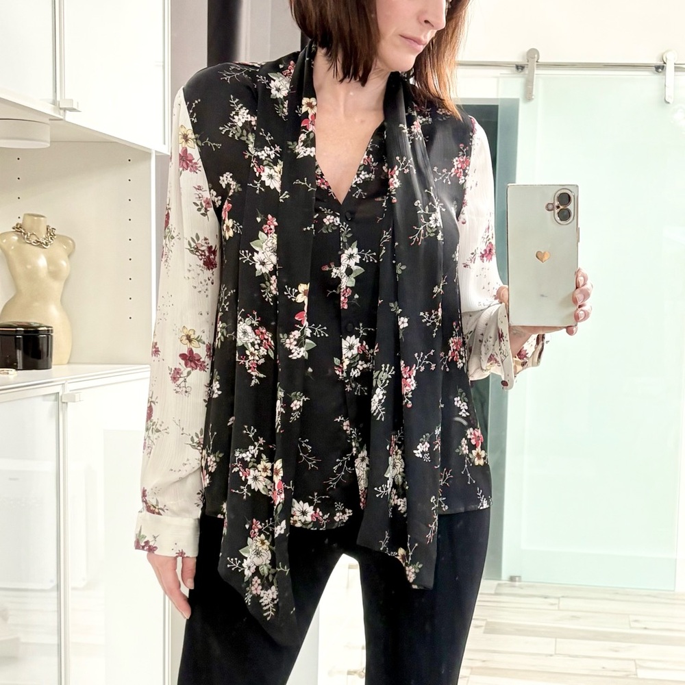 Vince Camuto Black and White Floral Blouse
